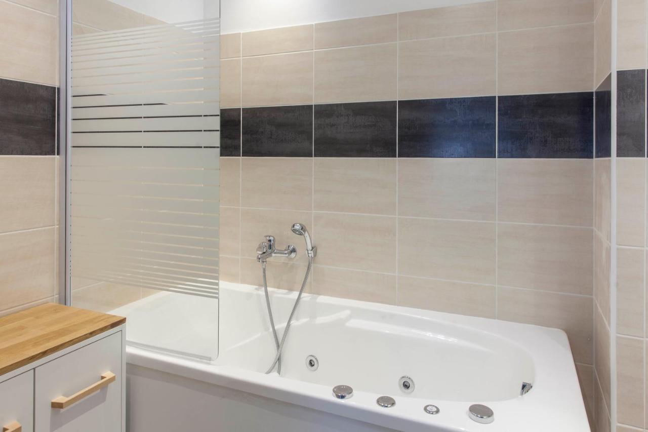 Appartement L'ANTENNE de 1 à 4 pers - 2 SdB -1 Balnéo à Cognac Extérieur photo